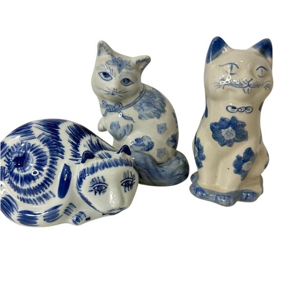 None Other - 3 Vintage Blue & White Ceramic Chinese Lucky Cats Figurines MCM Oriental Decor